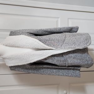 Jane and Bleecker gray house jacket. Medium